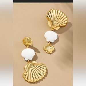 New With Tag Mignonne Gavigan Shell Earrings